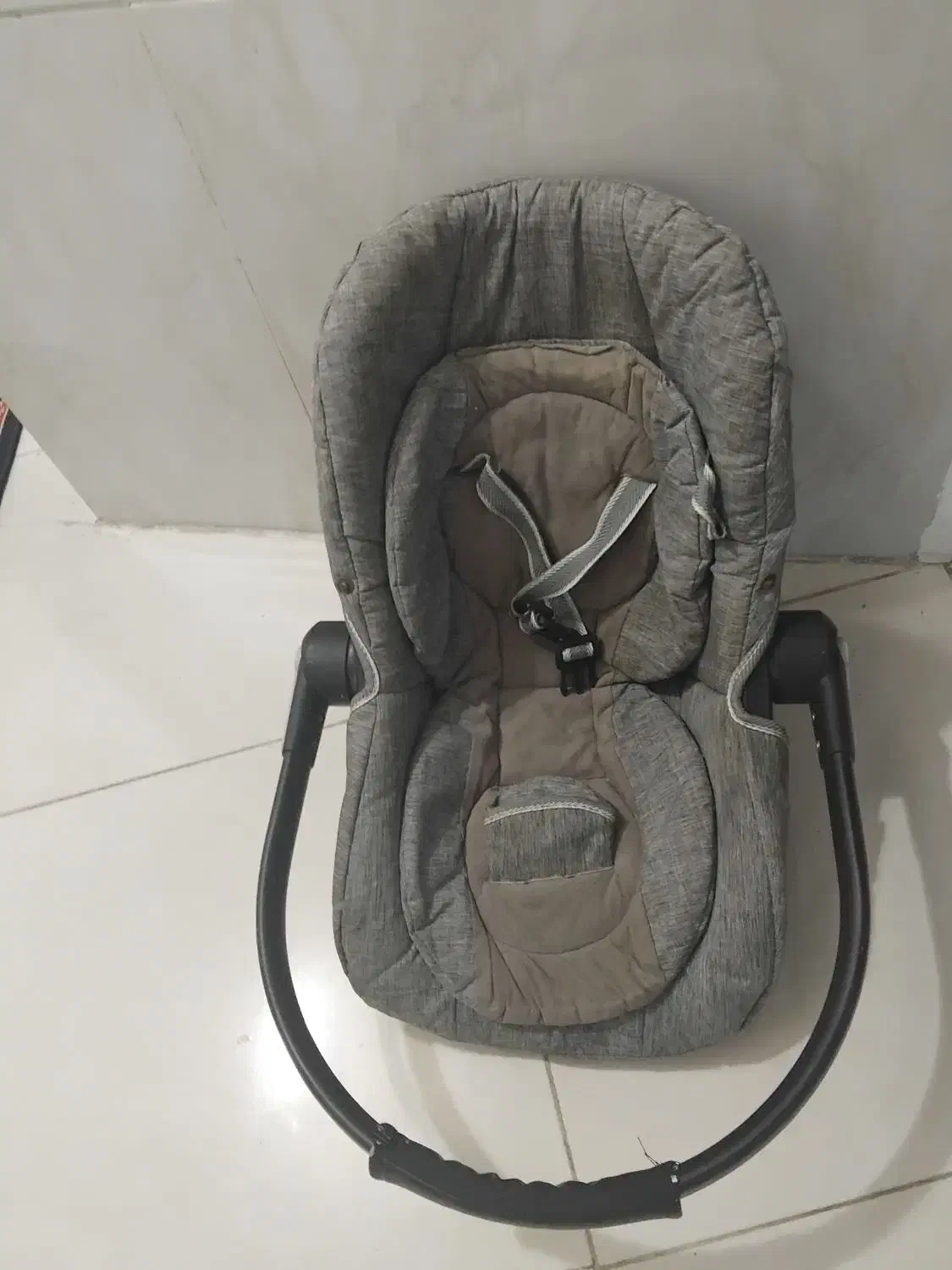 کریرش خیلی خوبه زیاد استفاده نشده صندلی بچه میشه|کالسکه و لوازم جانبی|آستانه سرا, |دیوار