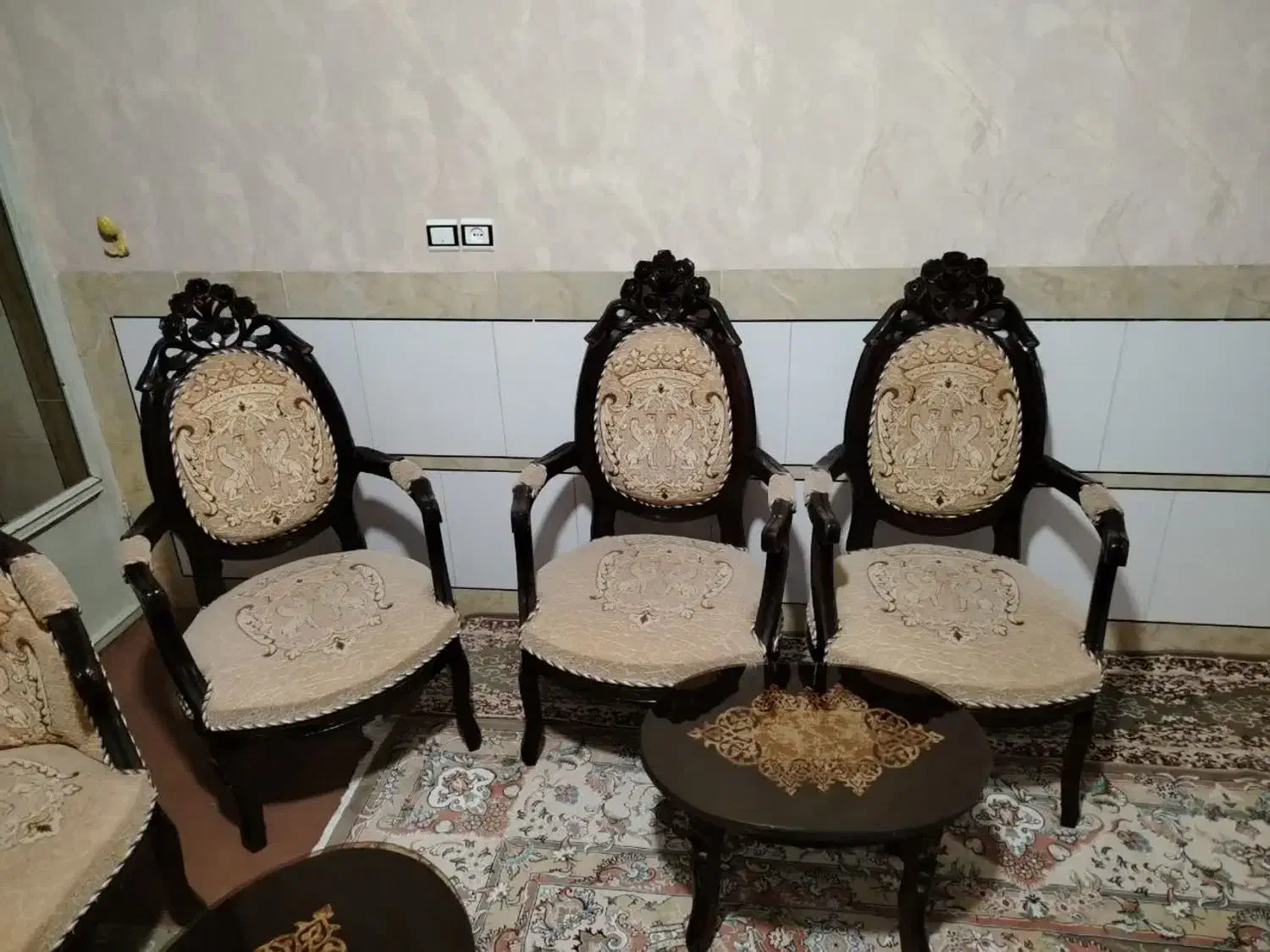 مبل|مبلمان خانگی و میز عسلی|نجف‌آباد, کشاورز|دیوار