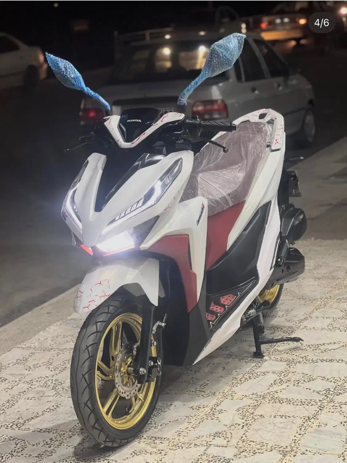 کلیک ۱۵۰|موتورسیکلت|لشت نشا, |دیوار