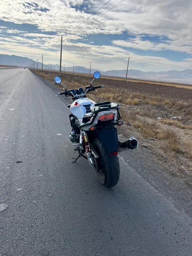 Cb1300|موتورسیکلت|تهران, ورزشگاه آزادی|دیوار