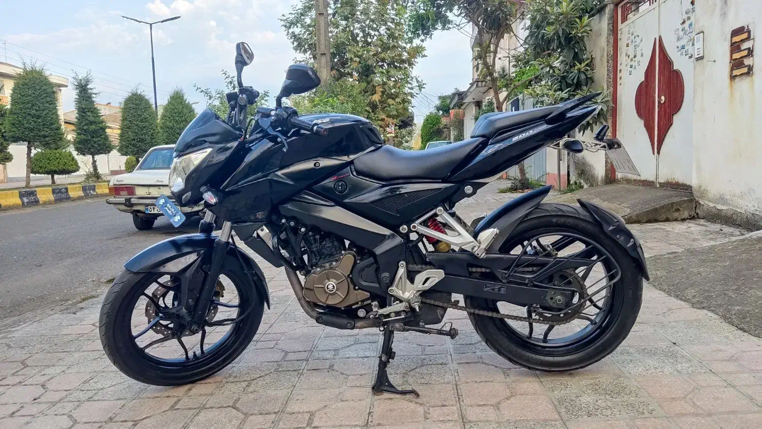 ns 200 مدل 95|موتورسیکلت|رودسر, |دیوار