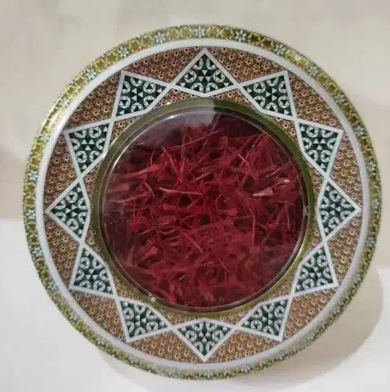 زعفران و ریشه ی زعفران|خوردنی و آشامیدنی|تهران, منیریه|دیوار