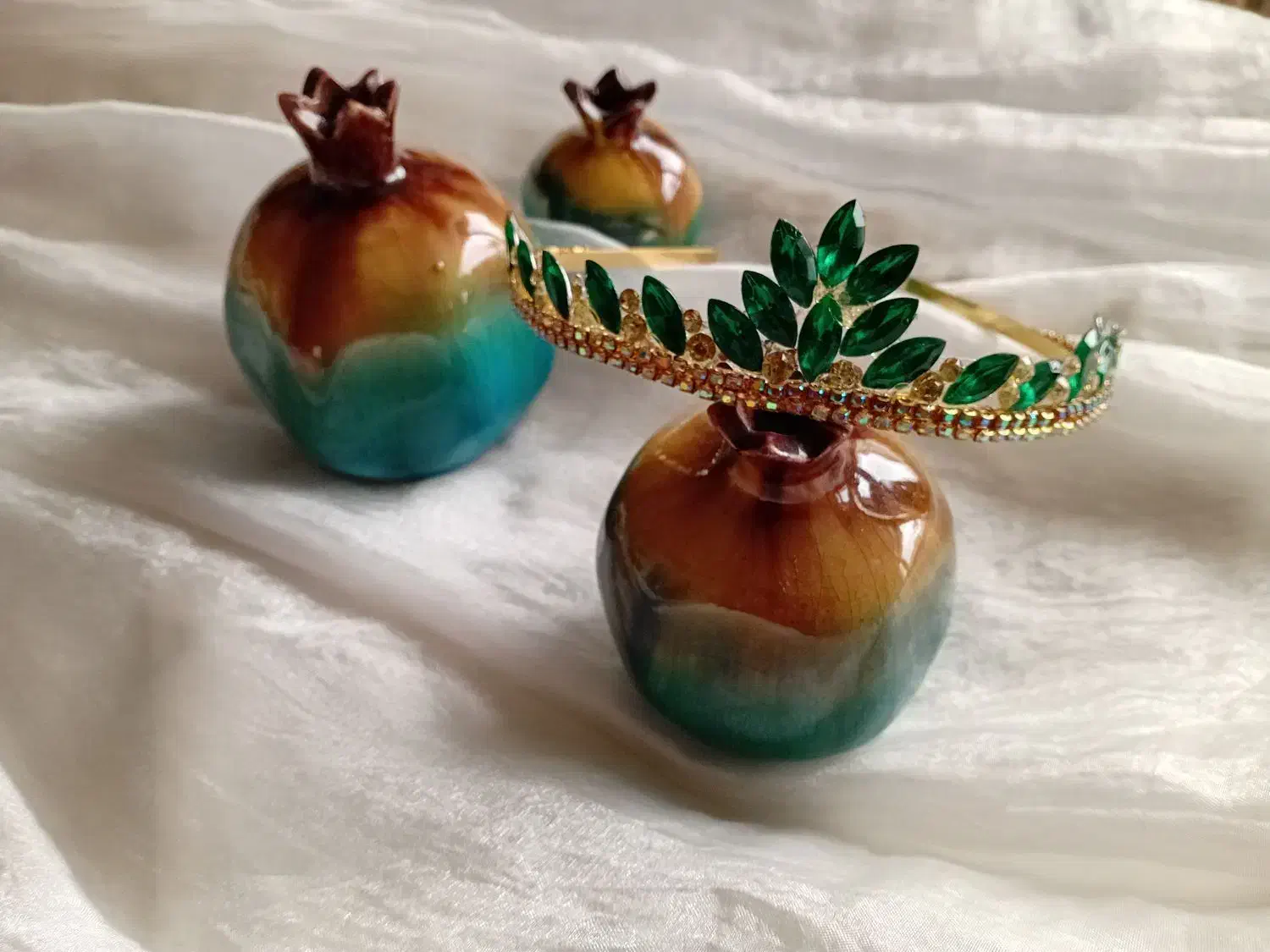 سربند کوفی،سکه ای  و تاج|لباس|سنندج, |دیوار