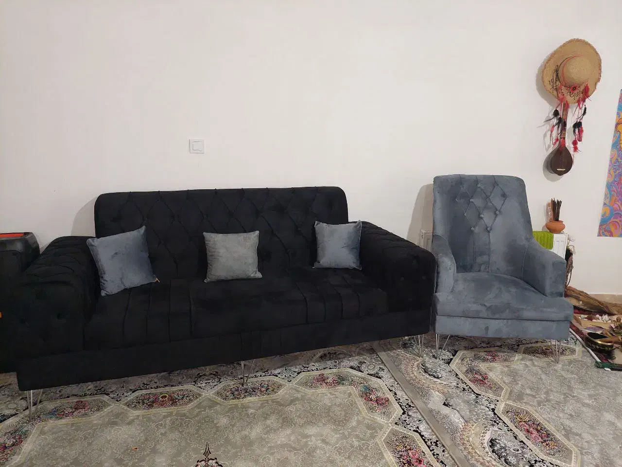 مبل نیم ست ۴نفره|مبلمان خانگی و میز عسلی|چالوس, |دیوار