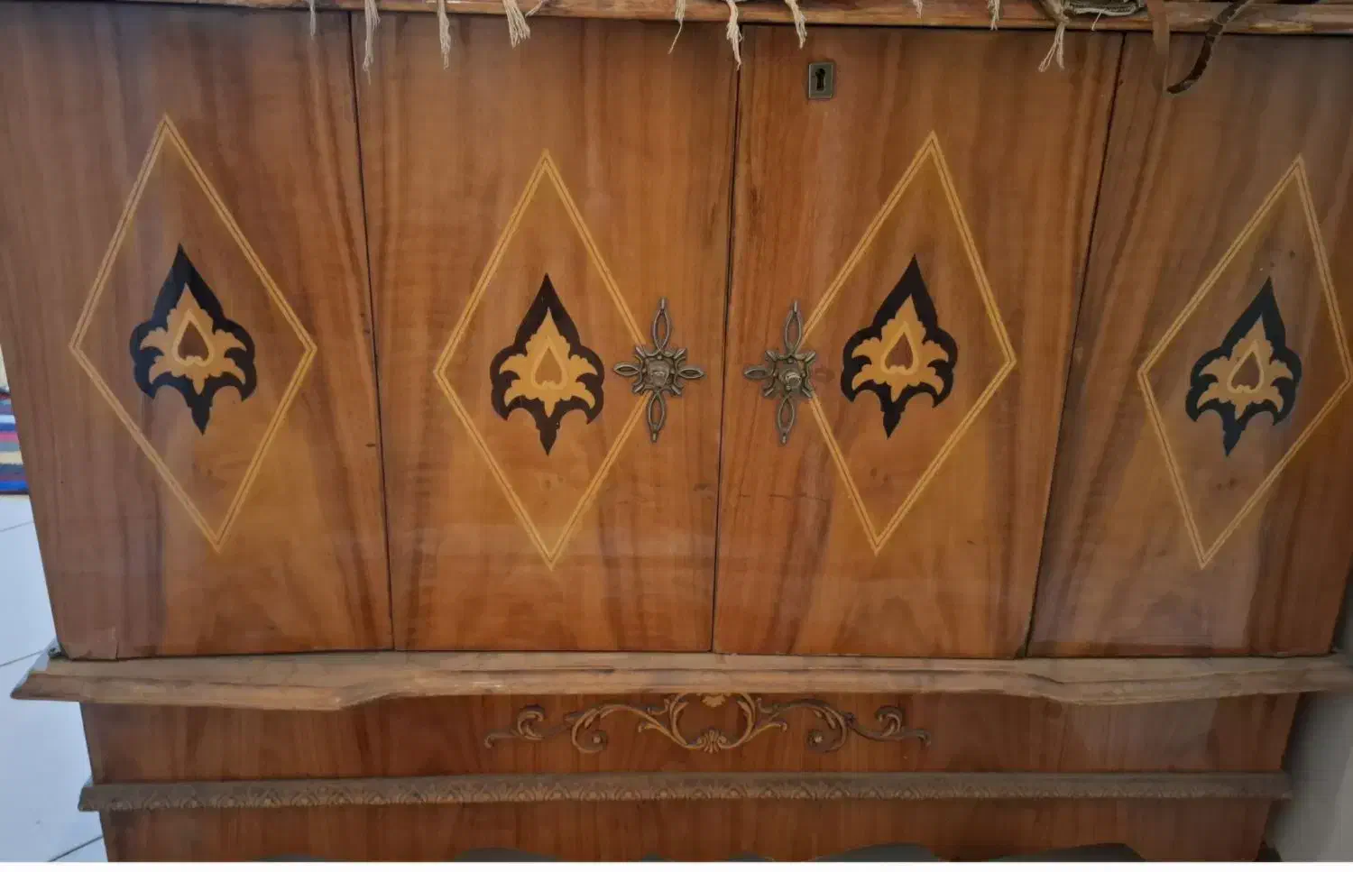 تلویزیون قدیمی|تلویزیون و پروژکتور|شیراز, تاچارا|دیوار