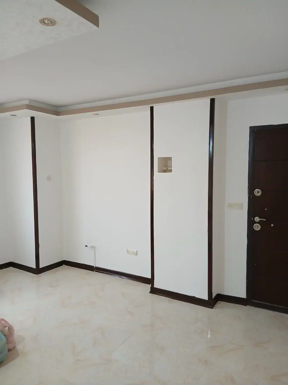 نقاشی ساختمان پذیرفته میشود با ۱۰ درصد تخفیف|خدمات پیشه و مهارت|هشتگرد, شهرک ایران خودرو|دیوار