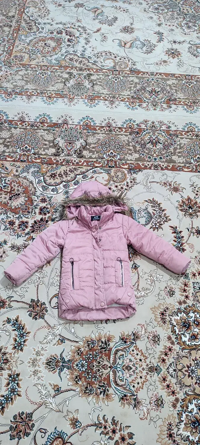 تعدادی لباس دخترانه مناسب۴تا۶سال|حراج|قم, کلهری|دیوار