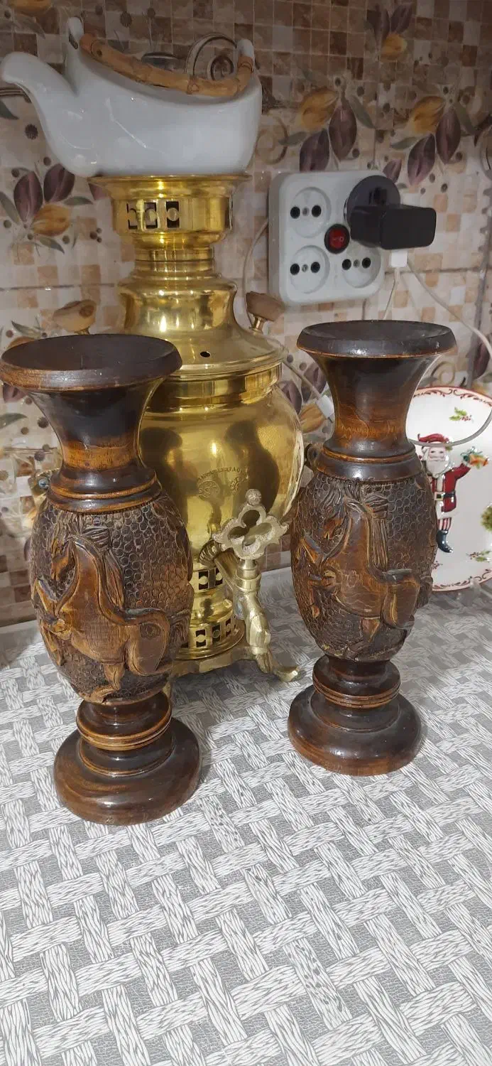 گلدان چوبی قدیمی دست ساز جفت|صنایع دستی و سایر لوازم تزئینی|مشکین‌دشت, |دیوار