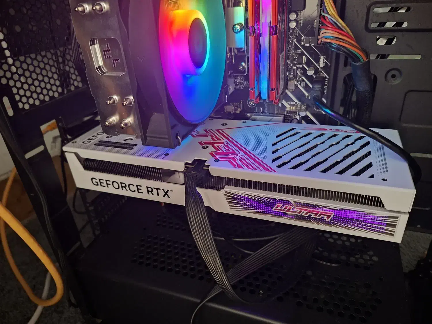 گرافیک ۳ فن گیمینگ RTX 4060 rgb|قطعات و لوازم جانبی رایانه|شیراز, شهرک مطهری|دیوار