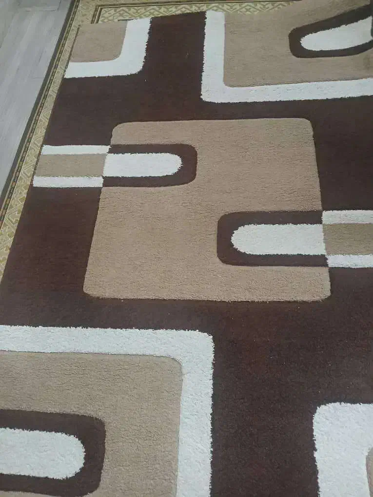 گیلیم فرش|فرش|لاهیجان, کاروانسرابر|دیوار