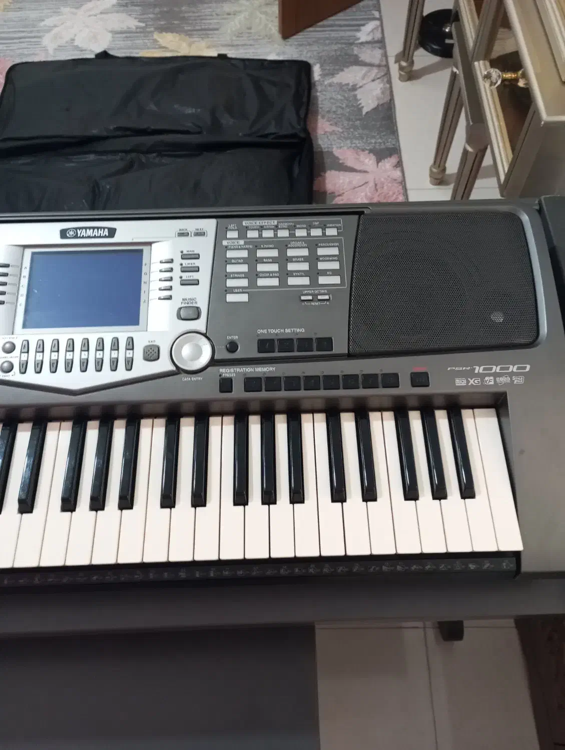 کیبورد یاماها ۱۰۰۰ درجه ۱|پیانو، کیبورد، آکاردئون|بابل, |دیوار