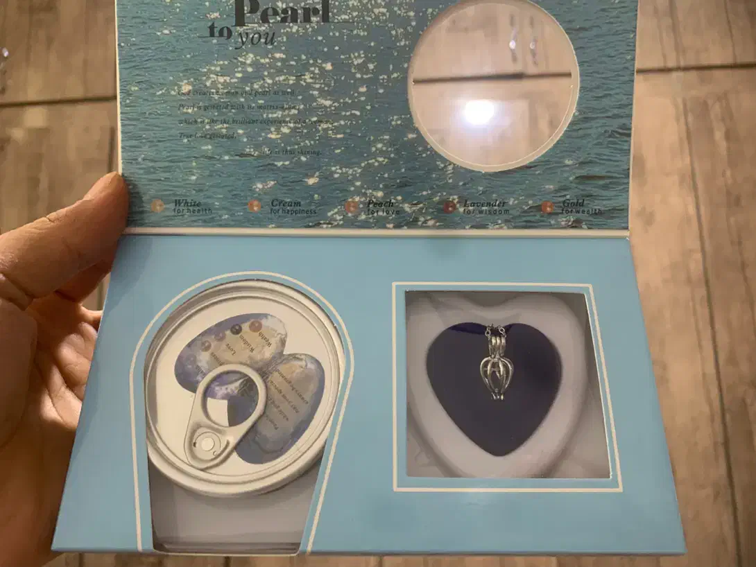 گردنبند مرواریدی داخل صدف|بدلیجات|فولادشهر, B1|دیوار