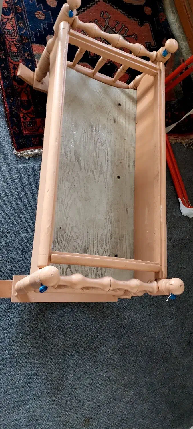 گهواره بچه|تخت و سرویس خواب|سنندج, |دیوار