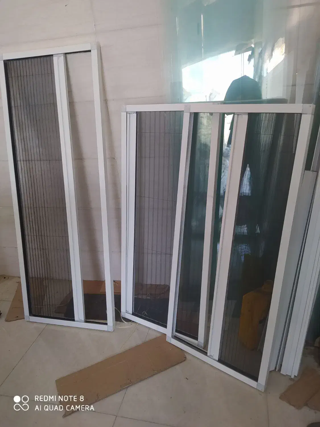 اجرا و نصب شیشه سکوریت (میرال) نشکن|خدمات پیشه و مهارت|فردیس, قریشی|دیوار