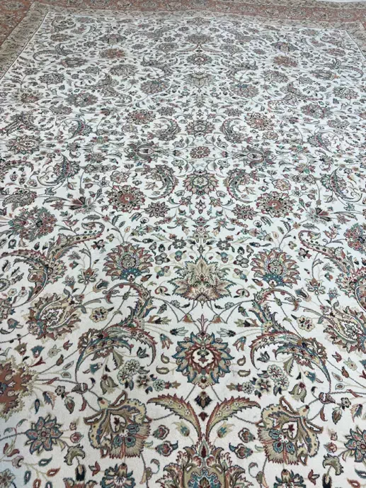 یک تخته فرش۱۲متری۷۰۰شانه تراکم۲۵۵۰مشهد|فرش|مشهد, شهید مطهری|دیوار