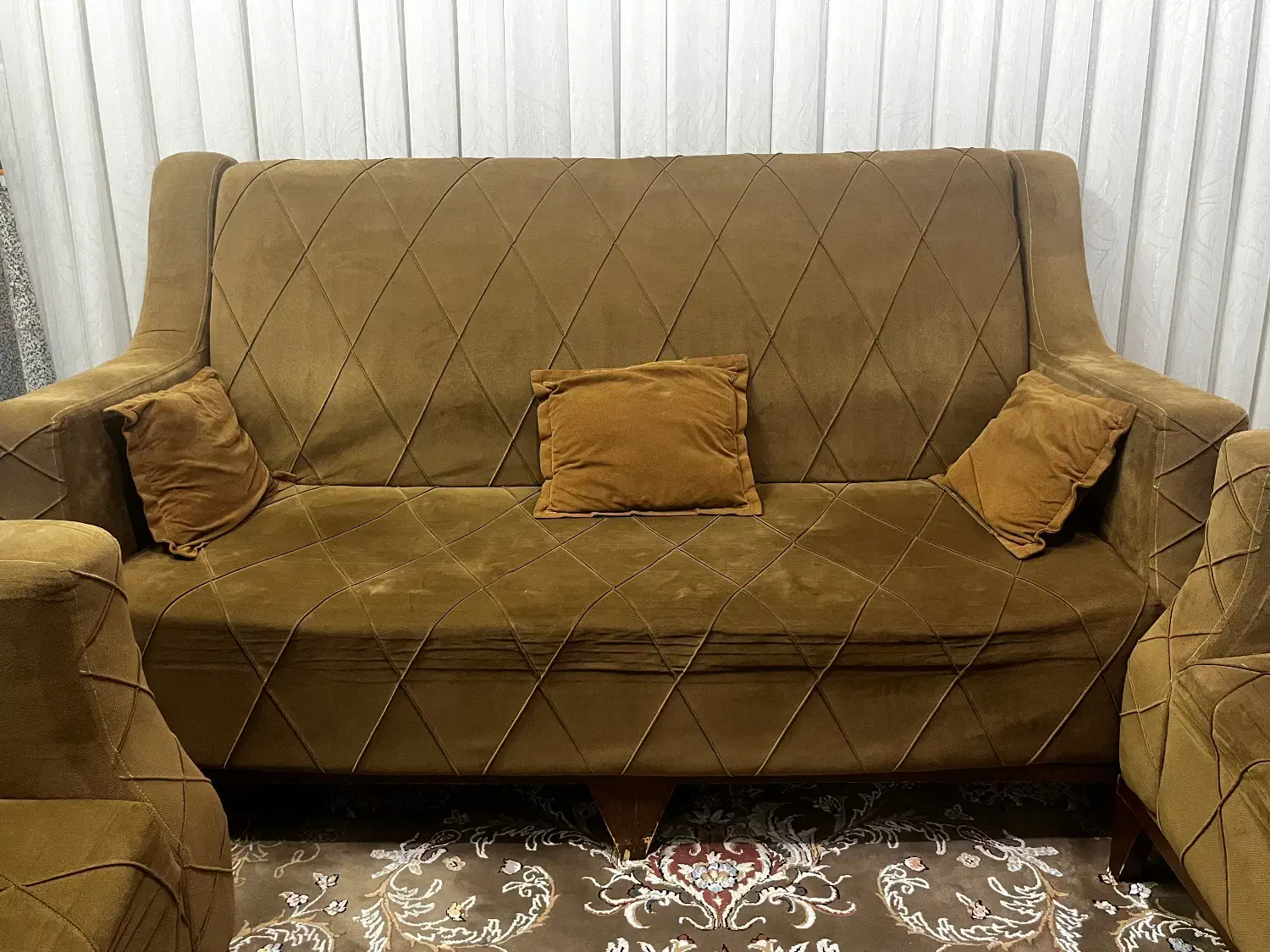 مبل 7 نفره مازراتی تمیز|مبلمان خانگی و میز عسلی|قم, شهرک امام حسین|دیوار