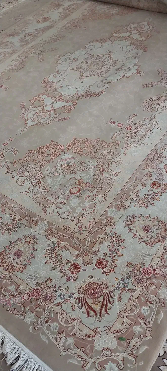 ۱عدد فرش  ۷۰۰ شانه|فرش|کرمانشاه, |دیوار