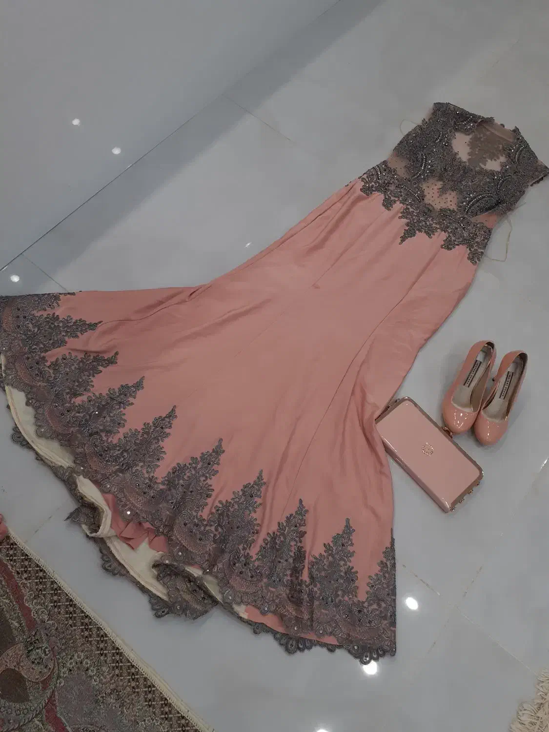 ست لباس مجلسی همراه کیف و کفش|لباس|ری, دیلمان|دیوار