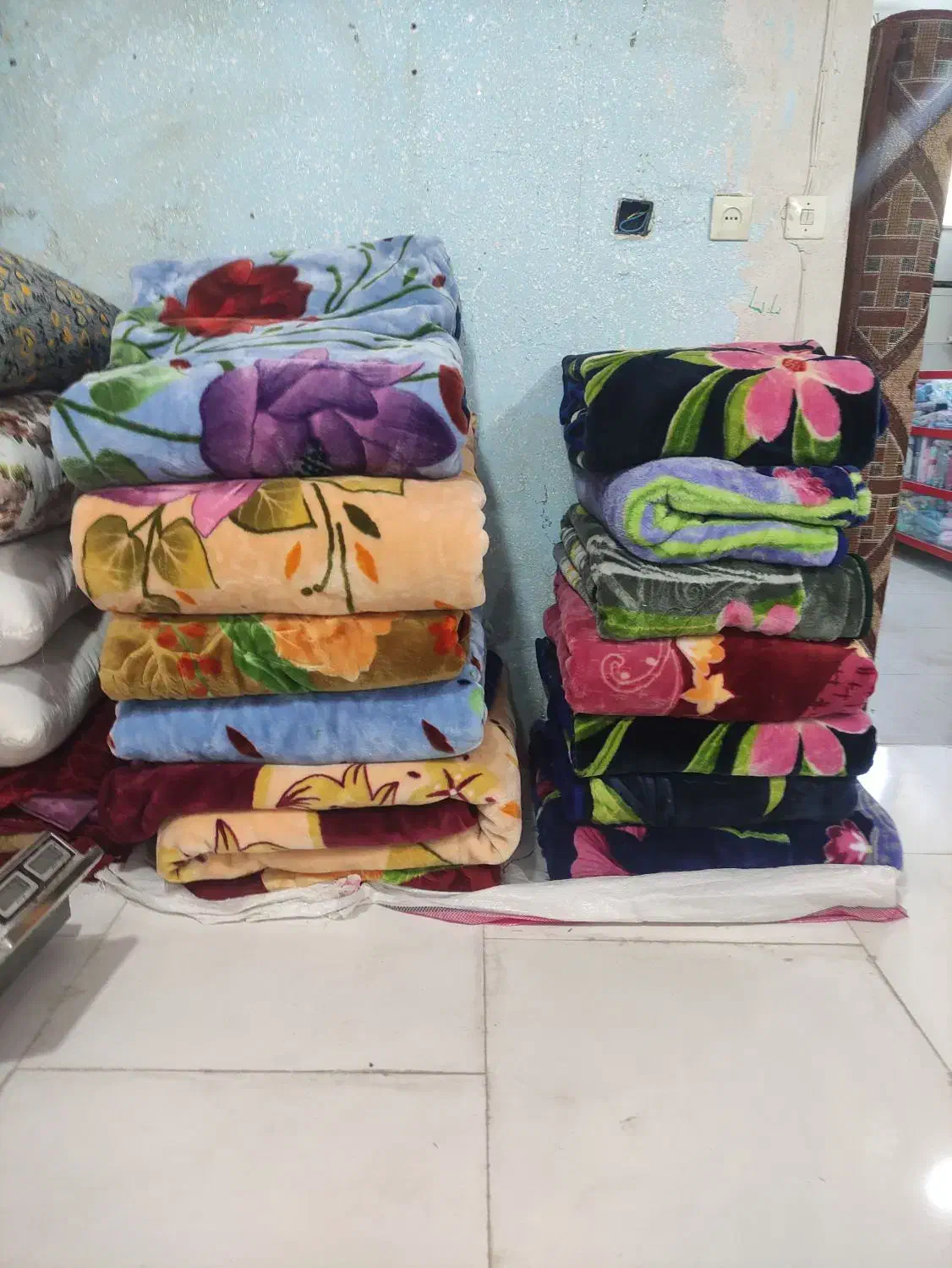 پتو کیلویی ۲۶۰|رختخواب، بالش، پتو|کاشان, طالقانی|دیوار