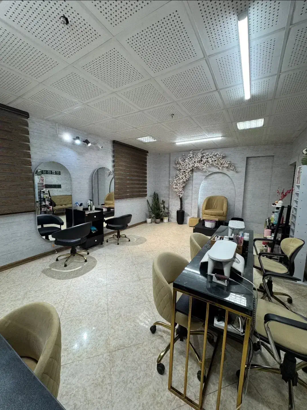 دعوت به همکاری در سالن زیبایی|استخدام درمانی، زیبایی، بهداشتی|همدان, |دیوار