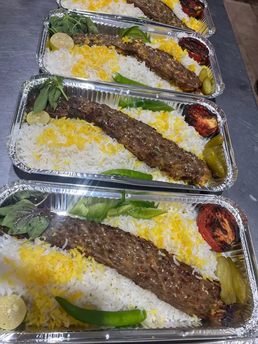 استخدام آشپز مرد متاهل|استخدام خدمات فروشگاه و رستوران|کرمان, |دیوار