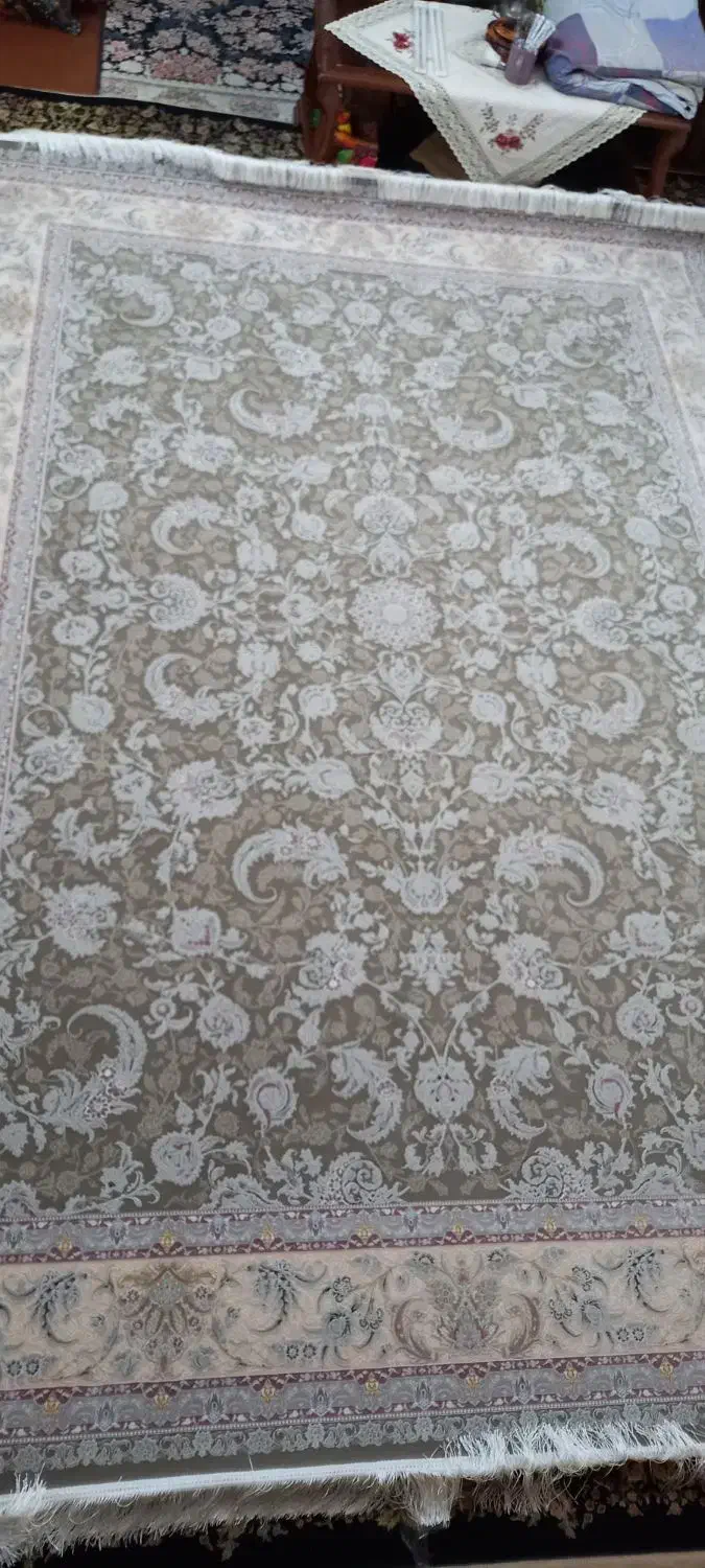 فرش۹متری پا نخورده نو گل برجسته۱۲۰۰ شانه|فرش|شاهرود, |دیوار