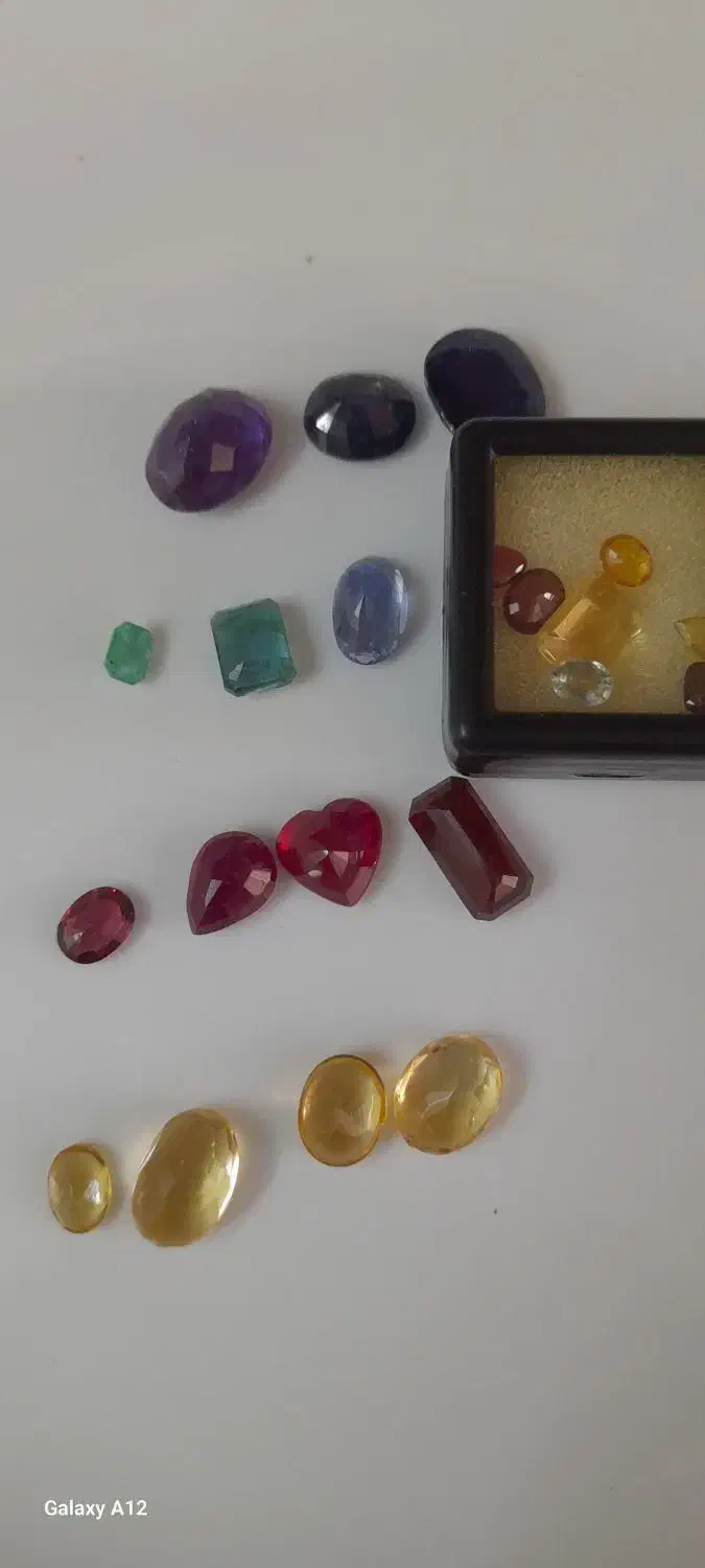 انگشترالماس ۱۵م انواع سنگ انگشتر یاقوت.زمرد.کبود|جواهرات|مشهد, احمدآباد|دیوار