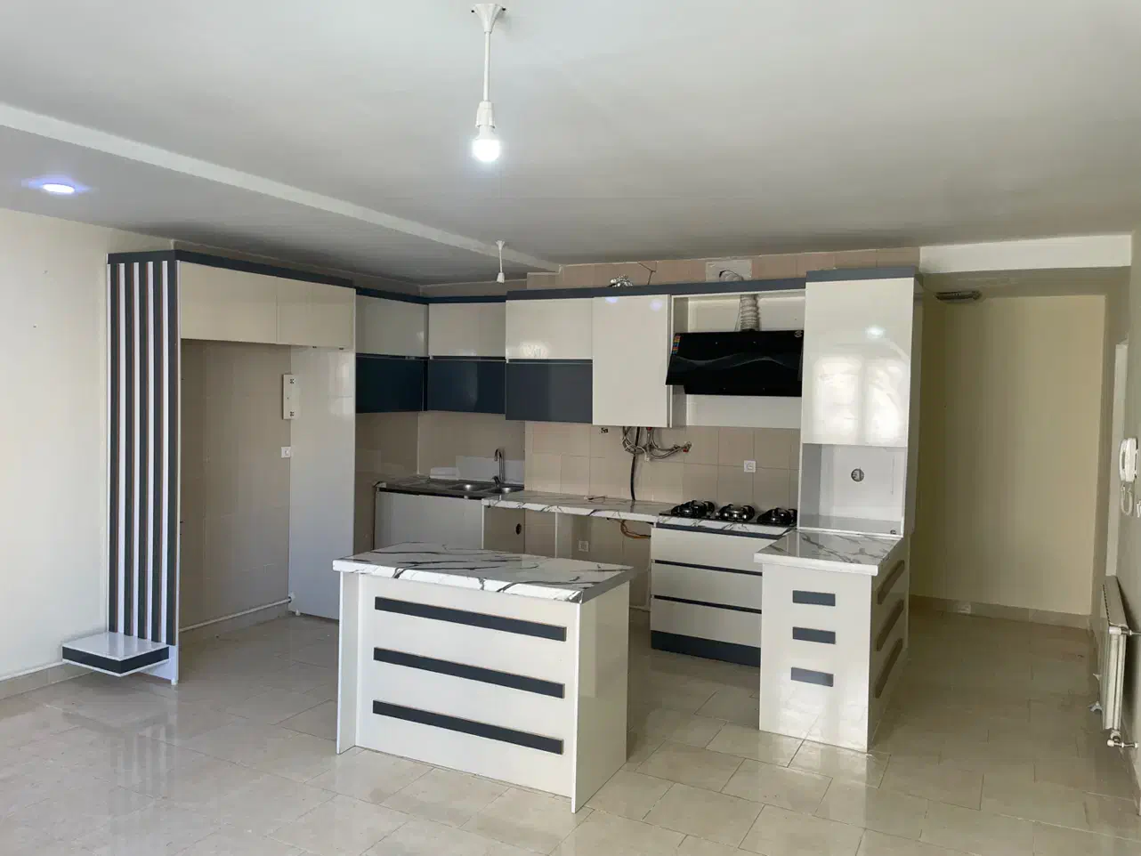 آپارتمان واحد بزرگ ۸۸ متری|فروش آپارتمان|هشتگرد, شهرک ارم غربی|دیوار