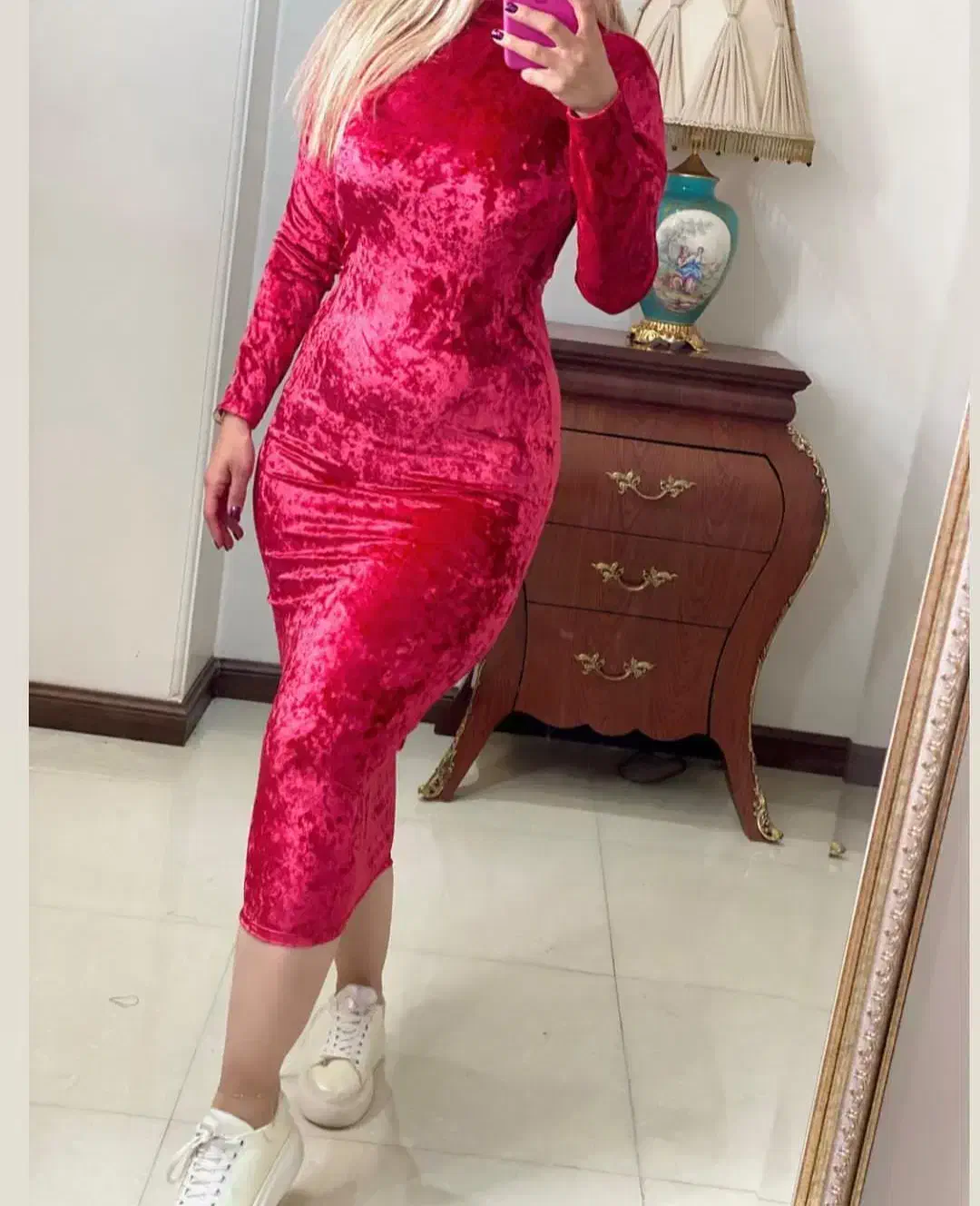 لباس|لباس|بندر دیر, |دیوار