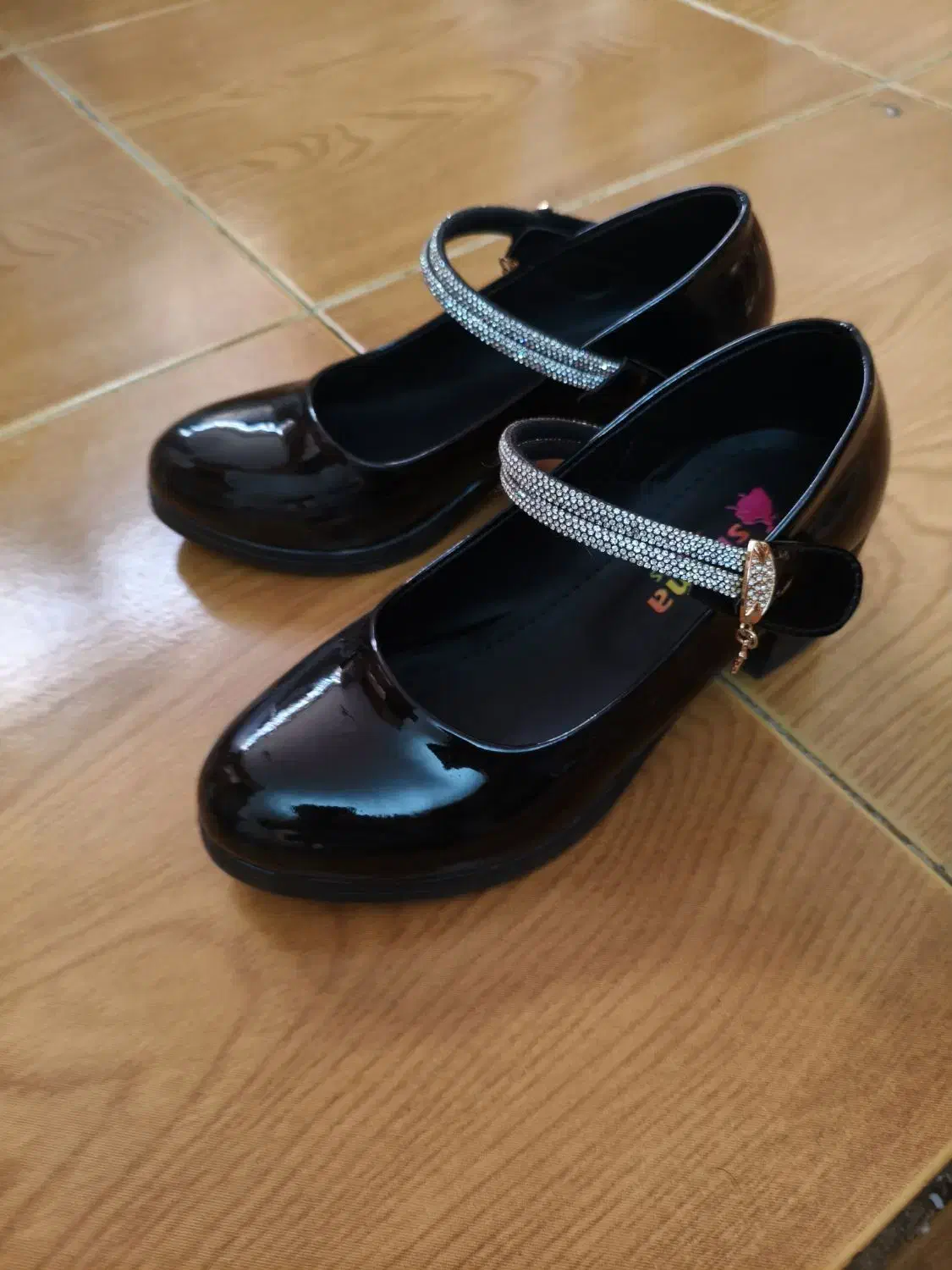 کفش بچه گانه|کفش و لباس بچه|تهران, باشگاه نفت|دیوار