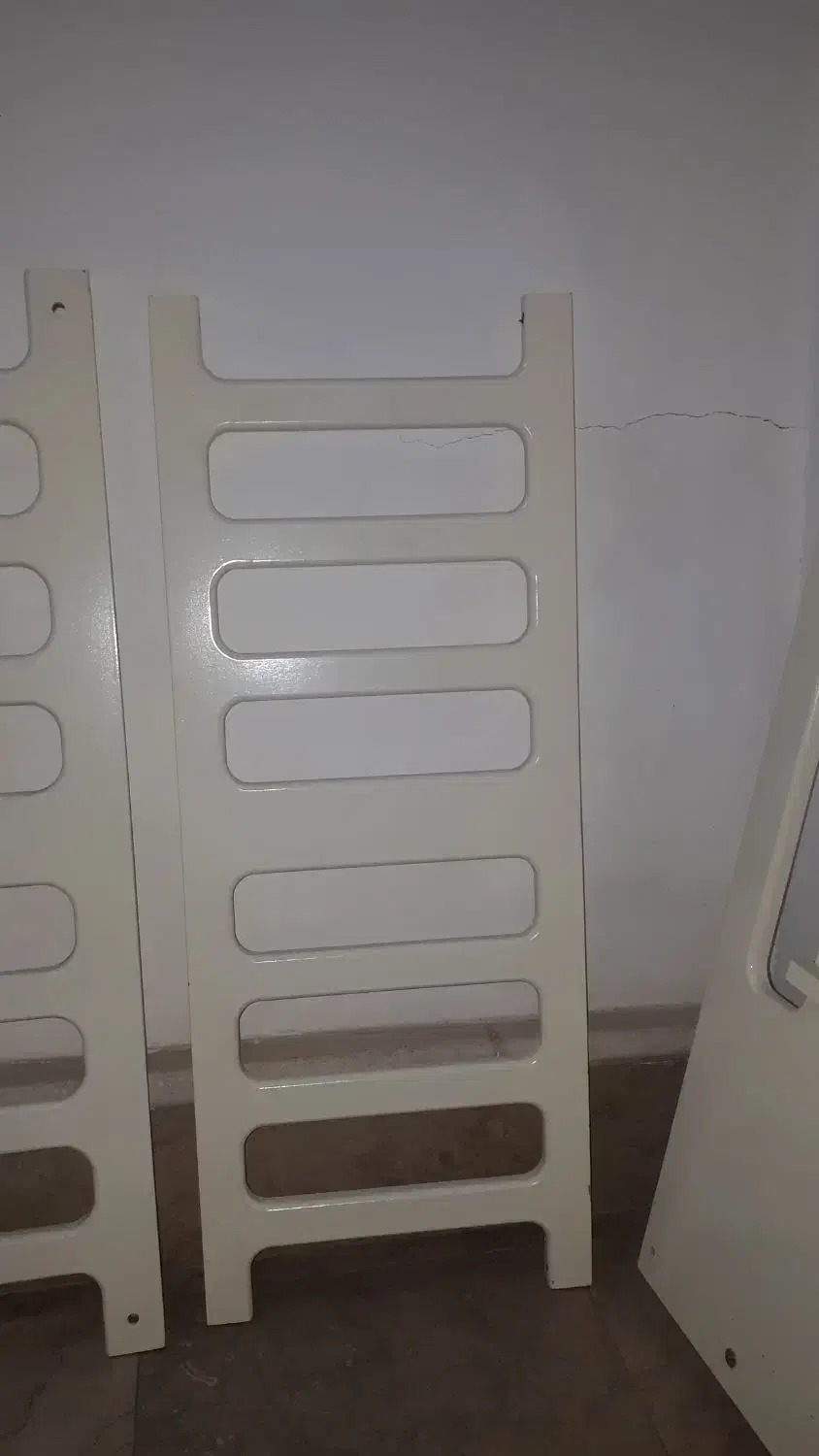 تخت کنار مادر|تخت و صندلی بچه|آمل, |دیوار