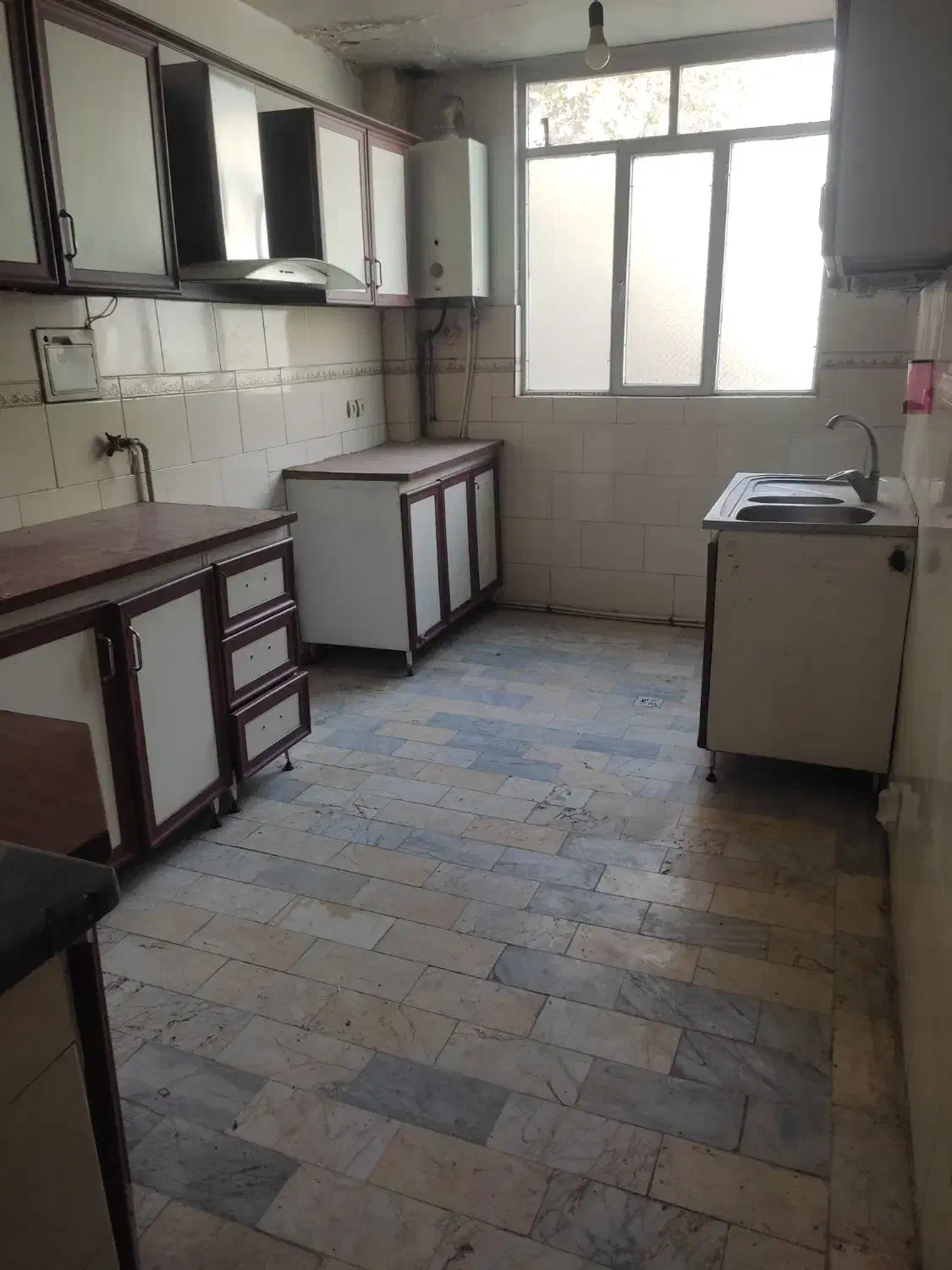 رهن اپارتمان طبقه سوم