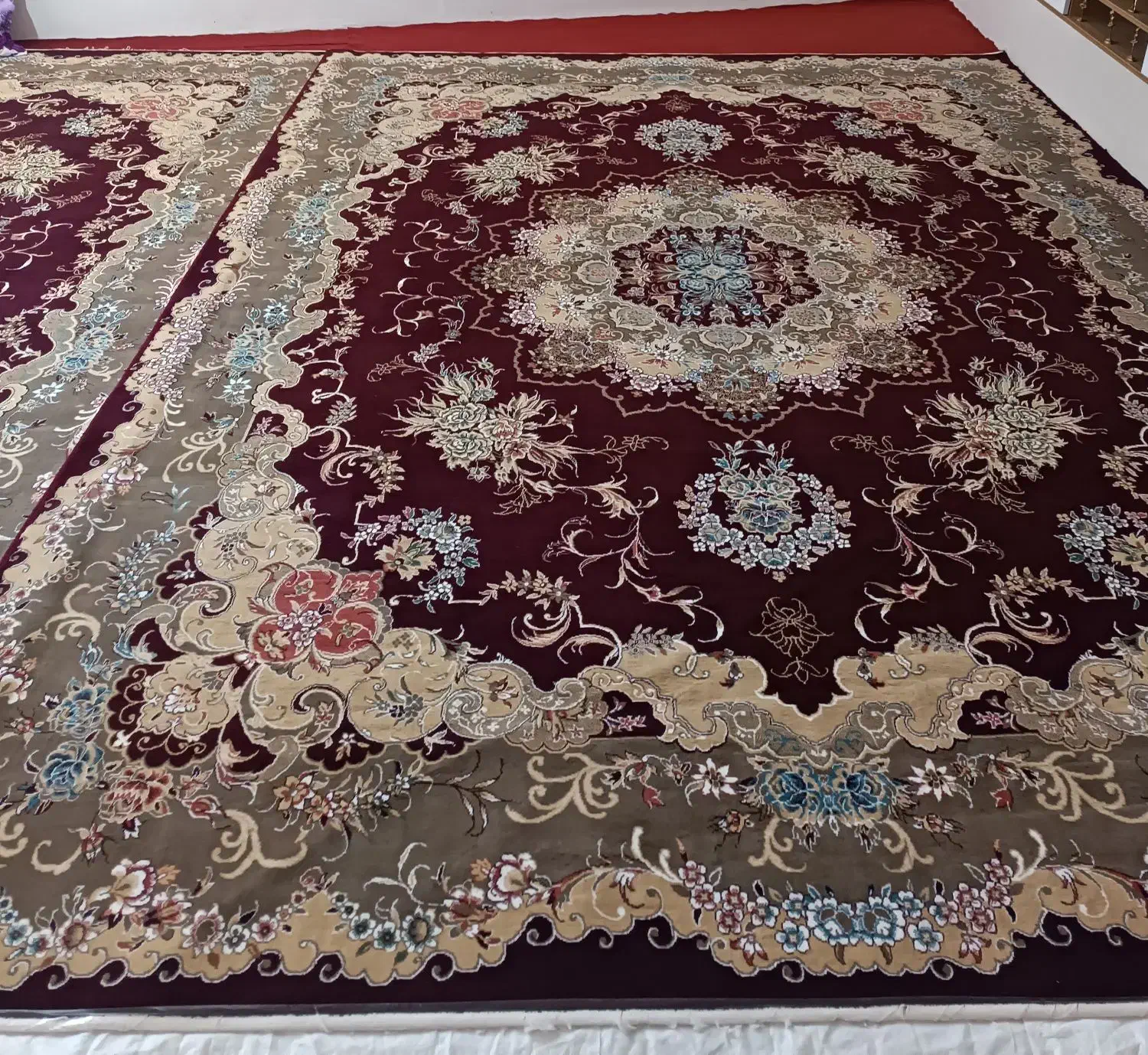 یک جفت فروش در حد|فرش|سراب, |دیوار