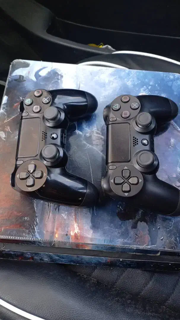 Ps4 slim 500g دو دسته|کنسول، بازی ویدئویی و آنلاین|اصفهان, بوستان ناژوان|دیوار