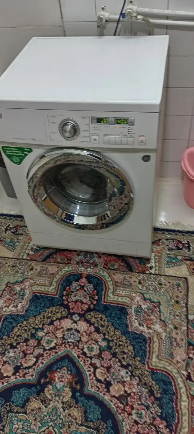 ماشین لباسشویی ال جی|ماشین لباسشویی و خشککن لباس|مشهد, کارمندان دوم|دیوار
