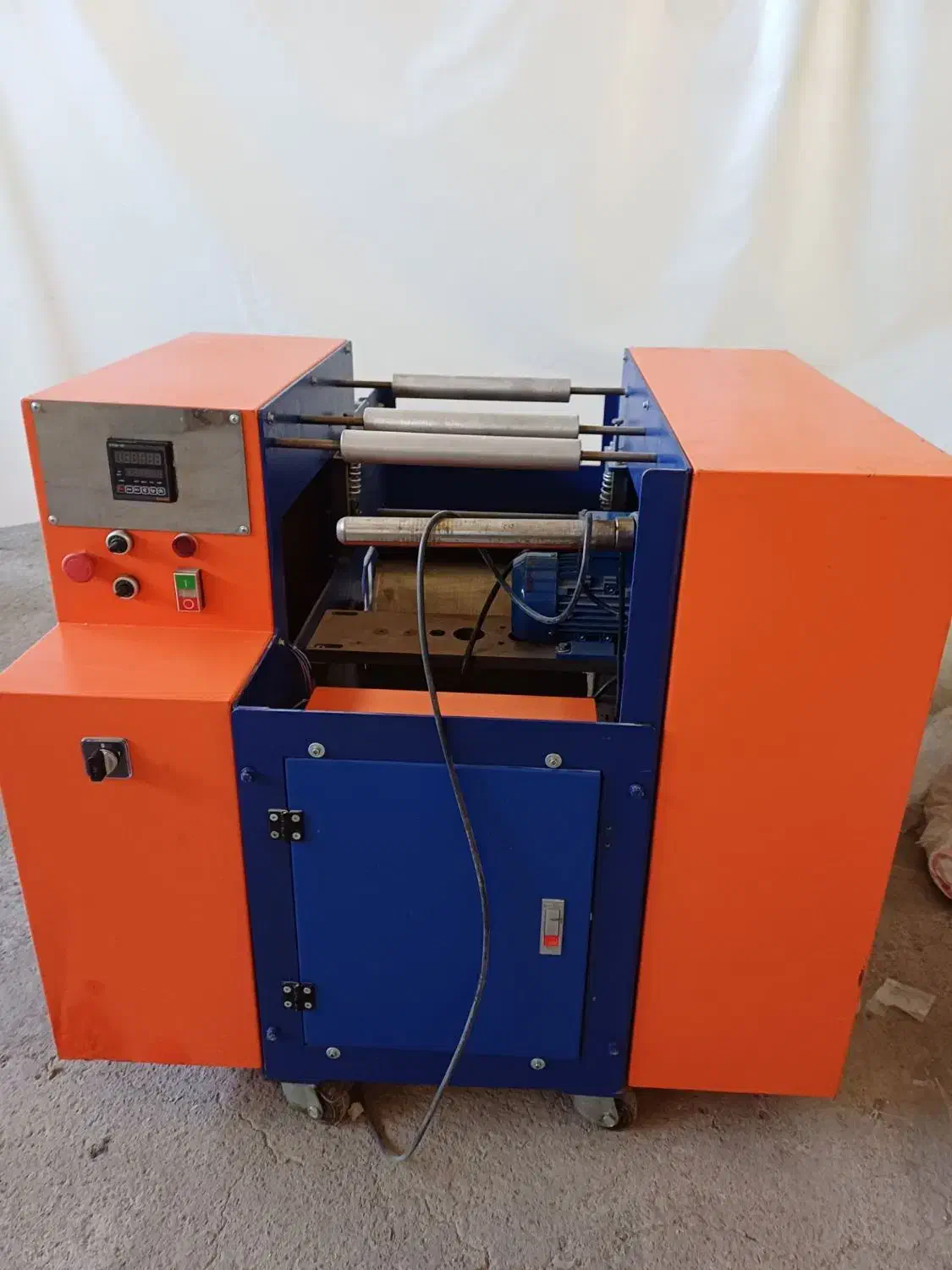 رول به رول  سفره|ماشین‌آلات صنعتی|باسمنج, |دیوار