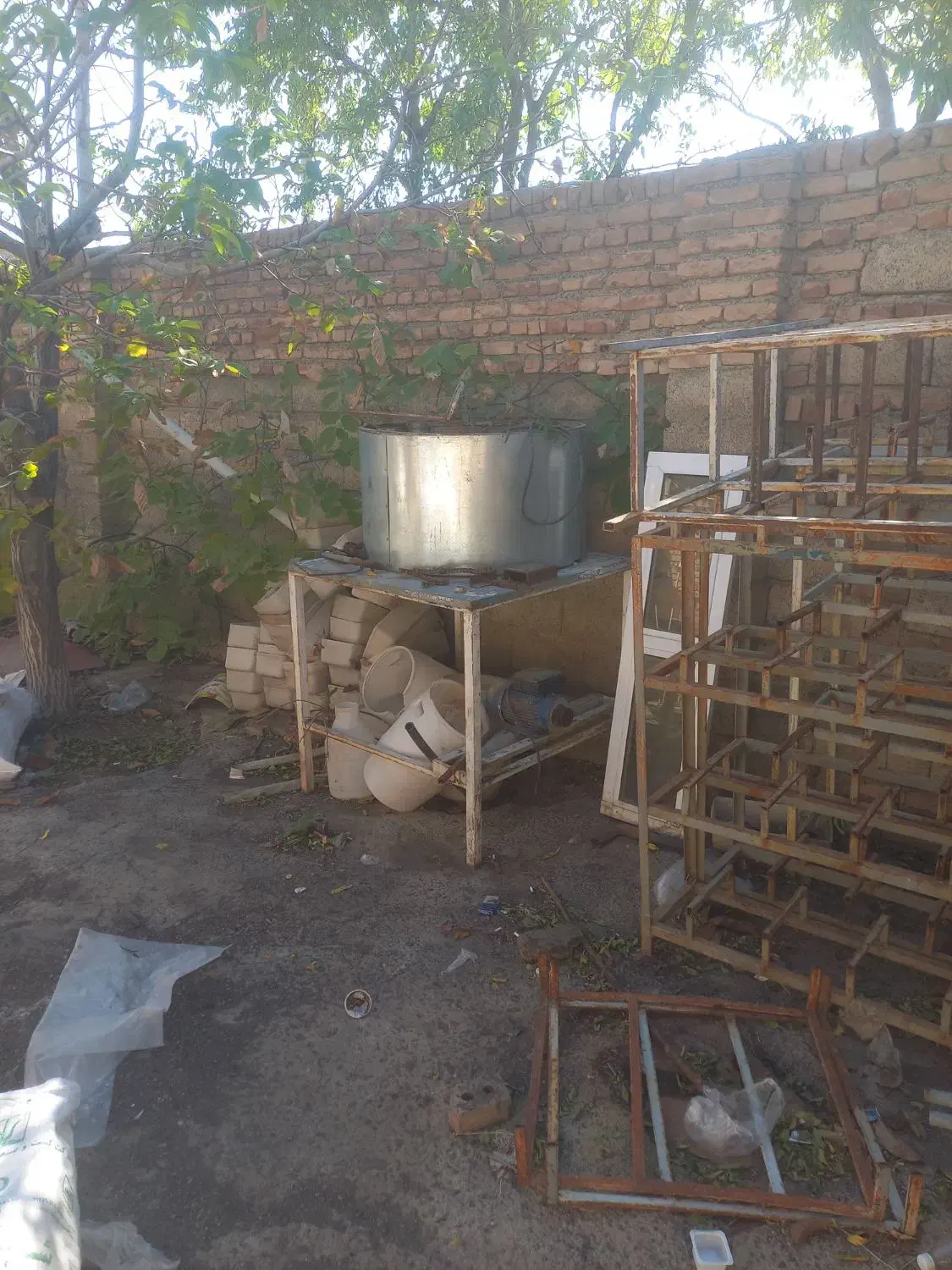 دستگاه ولوازم نبات شاخه وچوبی|ماشینآلات صنعتی|شبستر, |دیوار