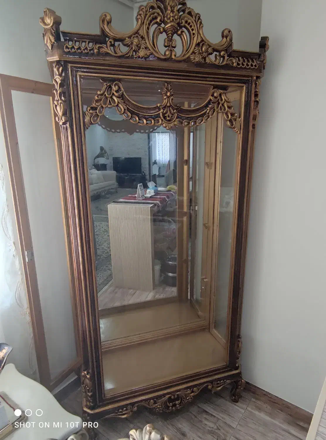 ویترین ایستاده چوب روسی|بوفه، ویترین، کنسول|رشت, جهاد|دیوار