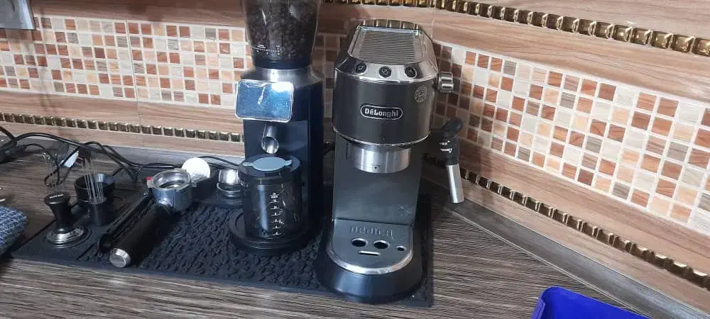 اسپرسوساز دلونگی 685|سماور، چایساز، قهوهساز|پیشوا, |دیوار