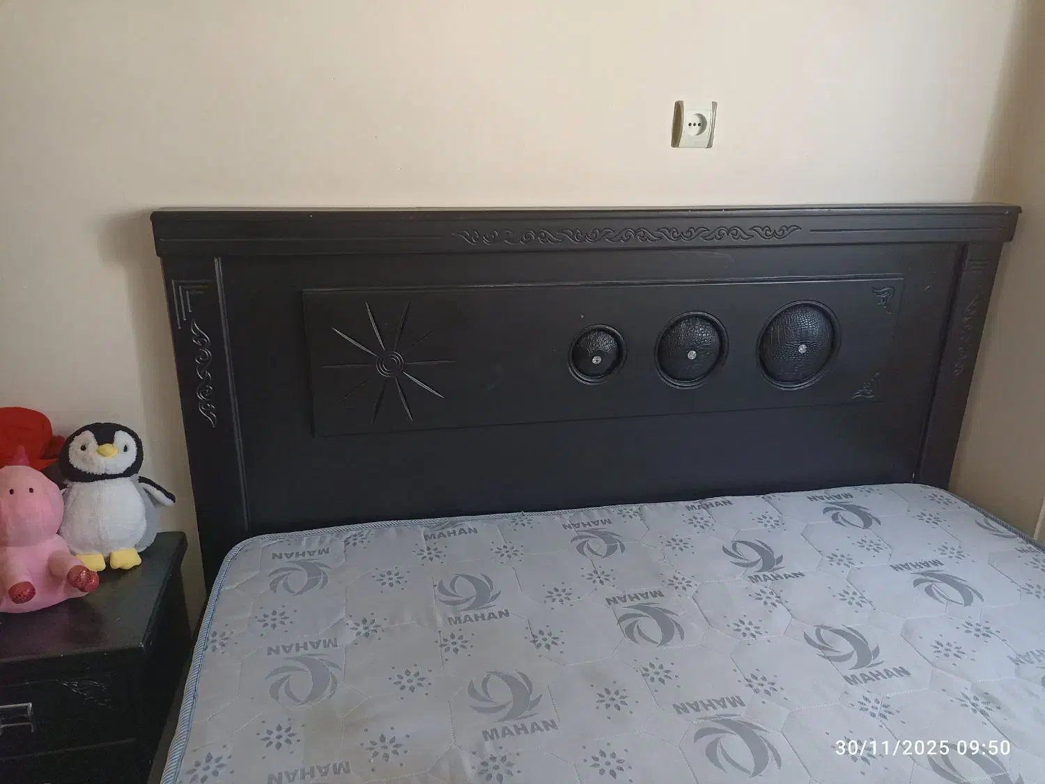 تخت دونفره|تخت و سرویس خواب|ساری, |دیوار