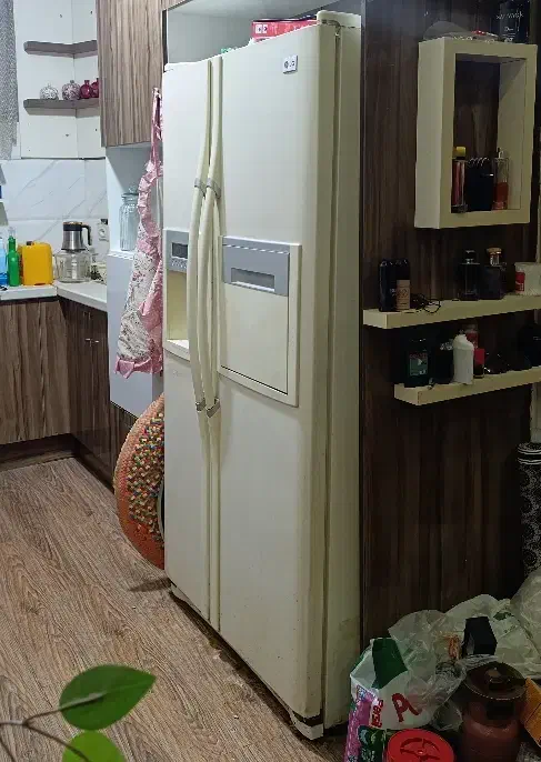 نصاب برچسب کابینت|خدمات پیشه و مهارت|رشت, بلوار گیلان|دیوار