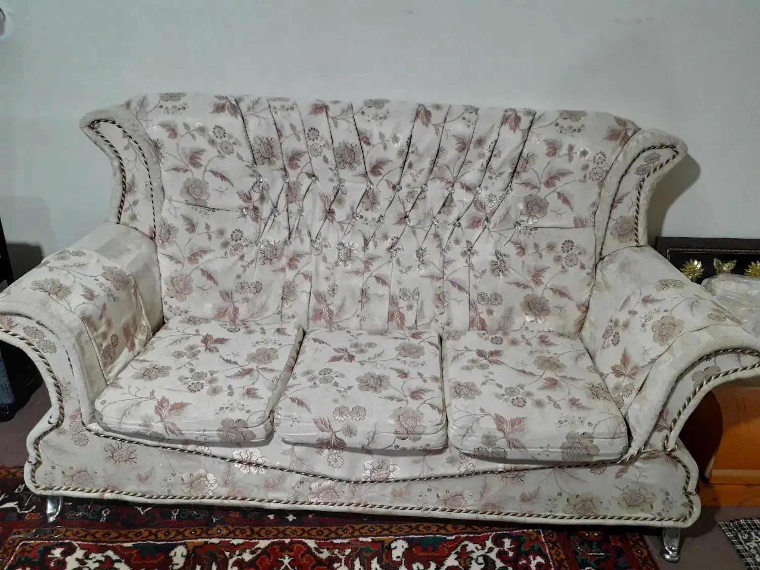 مبل ۷ نفره|مبلمان خانگی و میز عسلی|بناب, |دیوار
