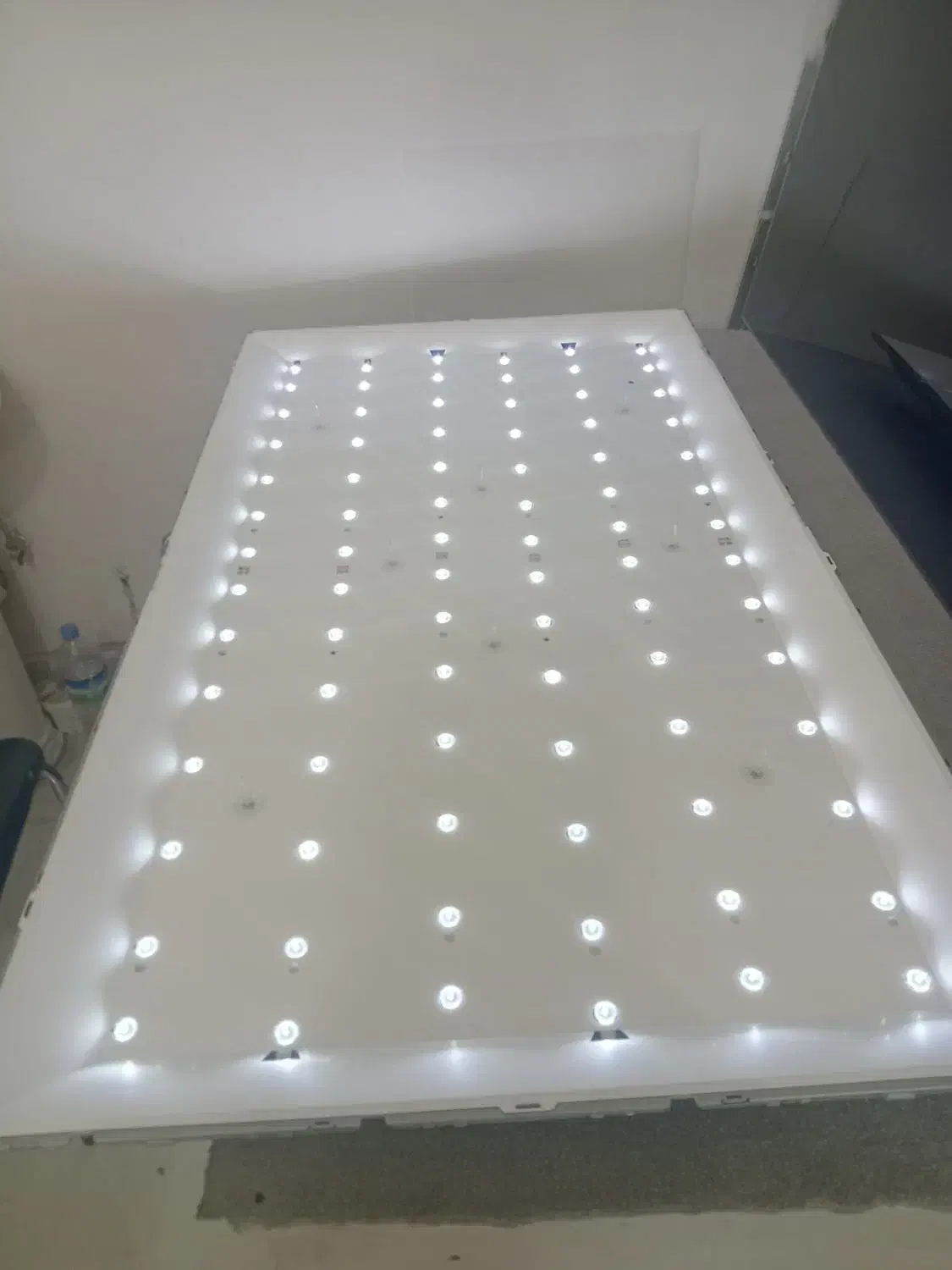 تعمیر انواع تلویزیون LEDوLCD|خدمات پیشه و مهارت|طبس, |دیوار