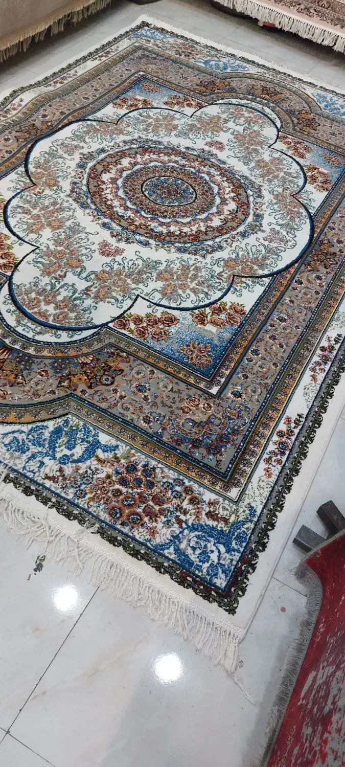 ۲ تخته فرش ۶متری ۷۰۰ شانه تراکم ۲۵۵۰|فرش|نسیم‌شهر, |دیوار