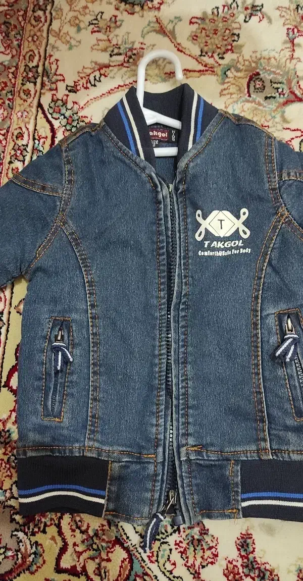 کاپشن جین بچگانه سایز 2|کفش و لباس بچه|قم, زند آباد|دیوار