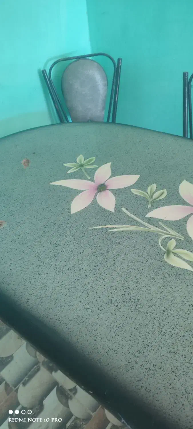 2میز mdfچوبی با6عدد صندلی فلزی شیک|فروشگاه و مغازه|سراوان, |دیوار