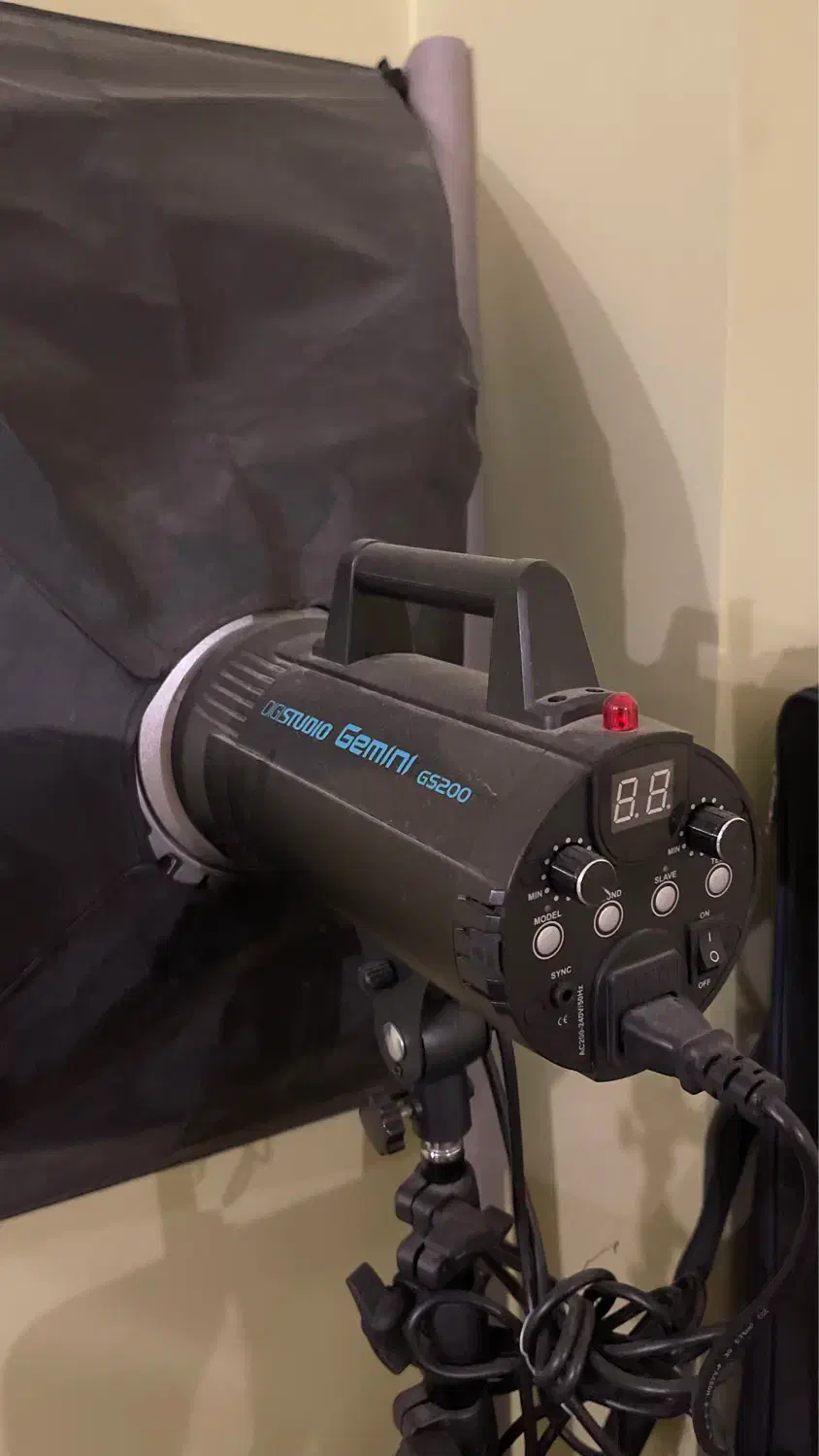 کیت فلاش 200 ژول GEMINI GS200II STUDIO FLASH KIT|دوربین عکاسی و فیلم‌برداری|تهران,  امام زاده قاسم (نیاوران)|دیوار