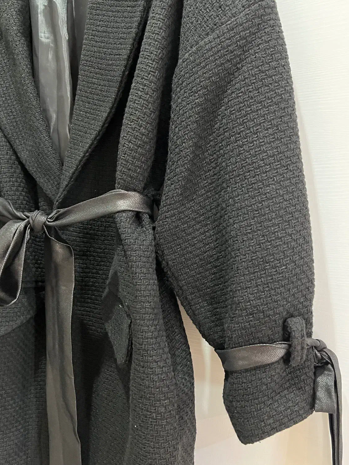 کت پشمی|لباس|چالوس, |دیوار