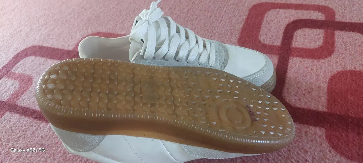 کفش سامبا|کیف، کفش، کمربند|شهرکرد, |دیوار