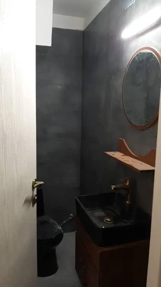 میدان صدم ۵۵ متر پارکینگ و انباری طبقه اول